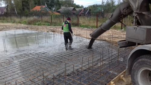 Монолитный фундамент для частного дома. Плюсы железобетонного монолитного фундамента