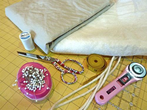 Декоративные подушки-валики своими руками 03 Декоративные подушки-валики своими руками 03