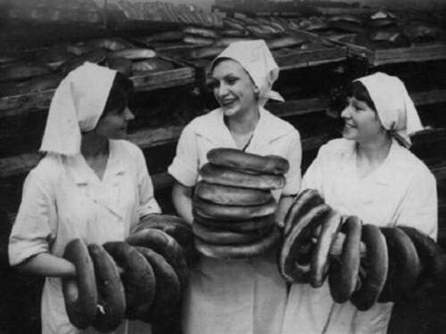 Почему Плесневеет хлеб. Плесень. Плесневеет хлеб. Почему? 3 простых шага, как этого избежать. 09