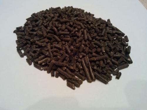 Как использовать сухой конский навоз. Виды навоза