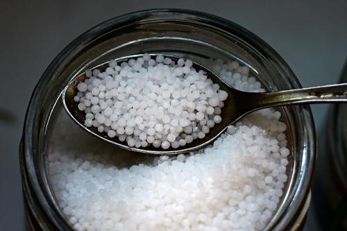 Карбамид для яблони. Карбамид (мочевина)