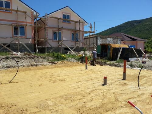 Трамбовка песка под стяжку. ВЫРАВНИВАНИЕ И ТРАМБОВКА ПЕСКА