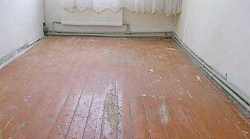 Как дешево выровнять пол под линолеум. Методы выравнивания деревянного пола под линолеум