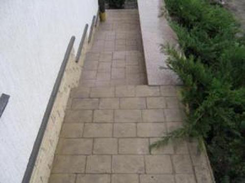 Устройство отмостки на пучинистых грунтах. Как сделать отмостку на пучинистом грунте? 02