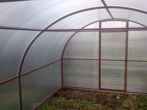 Когда лучше менять поликарбонат на теплице. Каков срок службы поликарбоната для теплицы