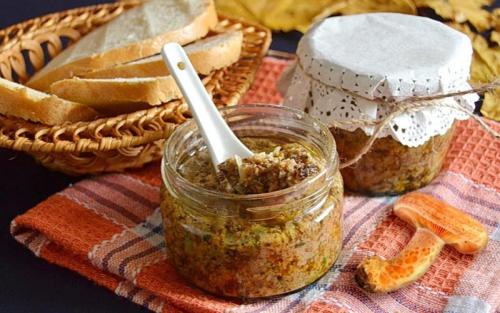 Что нужно для приготовления грибной икры со сладким перцем на зиму. Икра из вареных грибов на зиму: 9 вкусных рецептов в банках и для заморозки