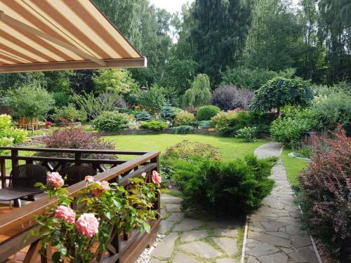 Дизайн маленького участка с огородом. Красивый дизайн маленького участка: обзор простых и сложных идей ландшафтного дизайна для небольших участков (130 фото и видео)