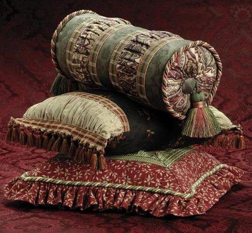 Что такое восточный стиль подушке. Как выглядят восточные подушки?