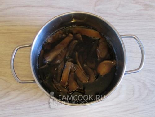 Икра грибная из сушеных и соленых грибов: как приготовить вкусный гарнир 02