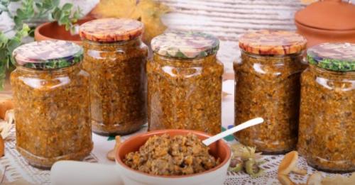 Можно ли использовать готовые вареные грибы для приготовления икры. Грибная икра на зиму из вареных грибов. Самый вкусный рецепт с чесноком и помидорами