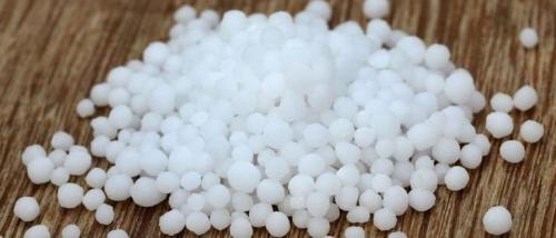 Мочевина удобрение. Мочевина (карбамид): удобрение, применение на огороде и саду