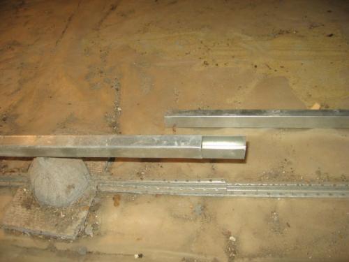 Как закрепить песок на полу. Ставим маяки на песке.