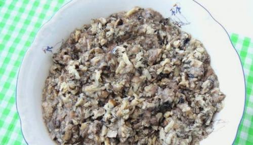 Грибная икра из подосиновиков. Икра из вареных грибов с морковью и луком