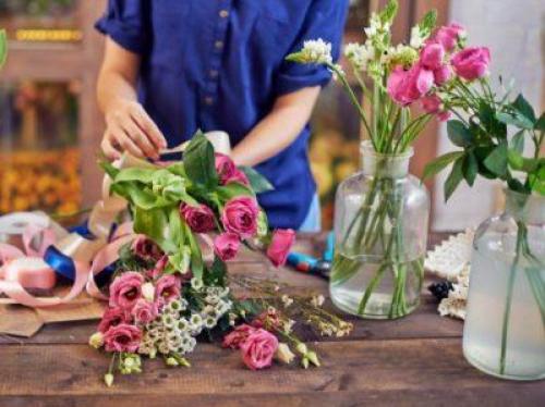 Самые зимостойкие и неприхотливые сорта кустовых роз. Лучшие зимостойкие сорта роз, цветущие всё лето и особенности их выращивания 30