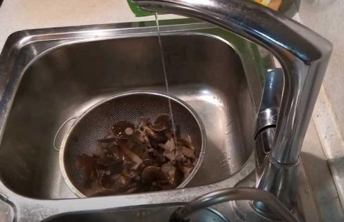 Грибная икра на зиму. Грибная икра из опят на зиму — самый вкусный рецепт с чесноком