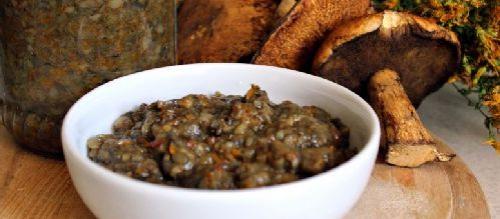 Икра из белых грибов на зиму. Грибная икра с морковью и луком на зиму через мясорубку «Как у бабушки»