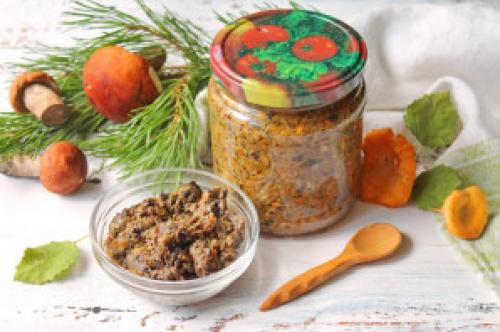 Икра из коровников на зиму. Грибная икра через мясорубку на зиму