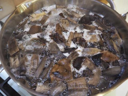 Грибная икра с помидорами и болгарским перцем. Самый вкусный рецепт икры из вареных грибов