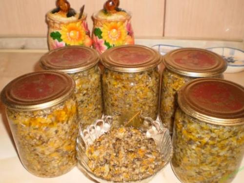 Грибная икра через мясорубку на зиму. Классический рецепт икры из грибов 11