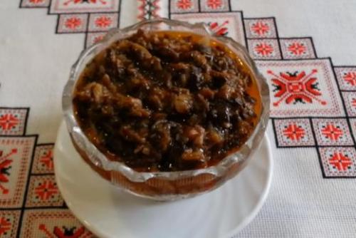 Грибная икра через мясорубку на зиму. Классический рецепт икры из грибов 10